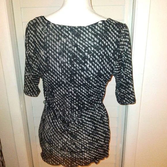 Kenneth Cole stretch black cream womens v-neck blouse elbow length sleeves Sz. M - Picture 5 of 8